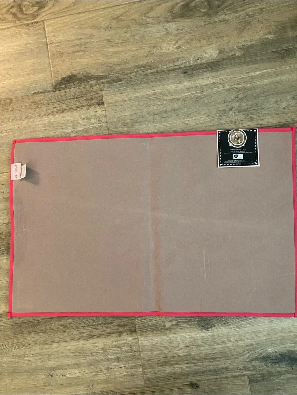 🎀Betsey Johnson bath rug kitchen mat hallway rug hot pink super soft NWT